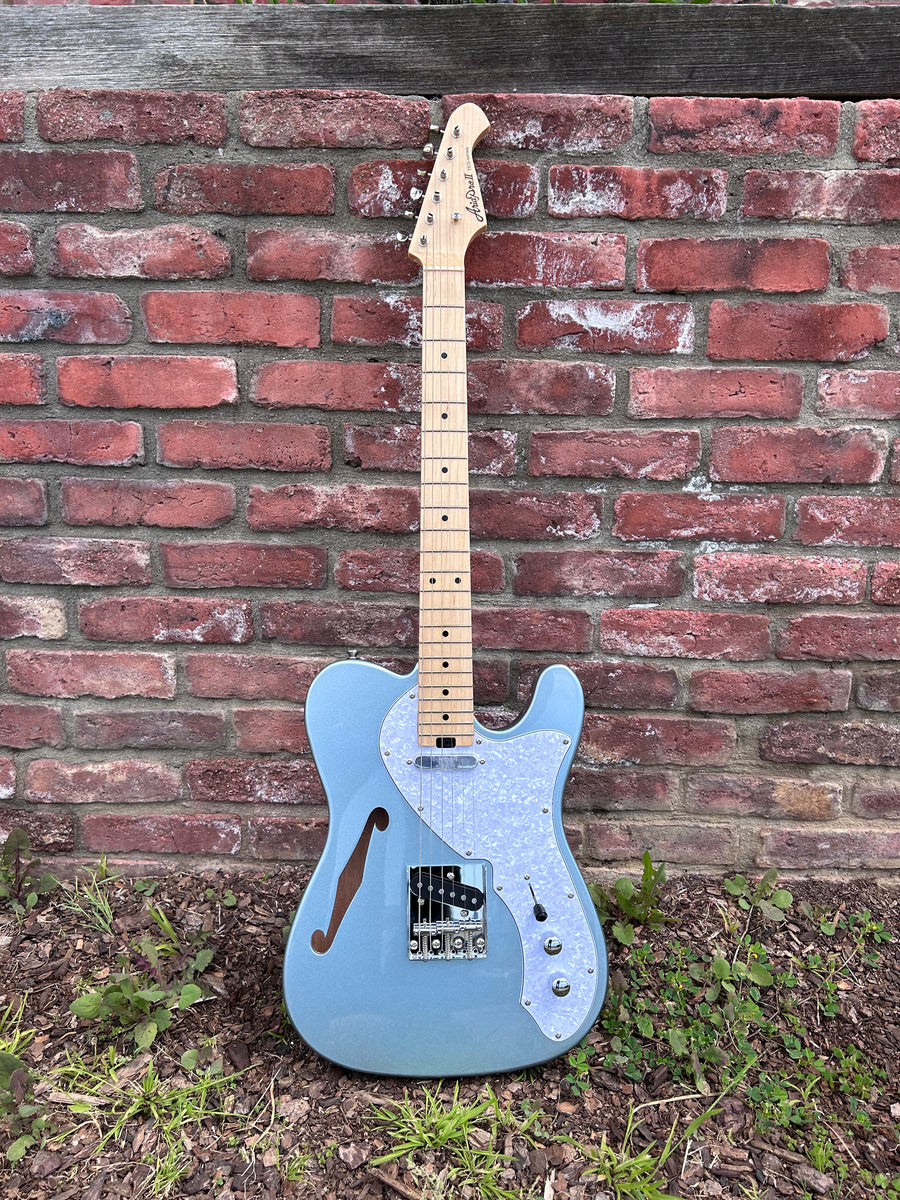 Aria Pro II TEG-TL Metallic Ice Blue