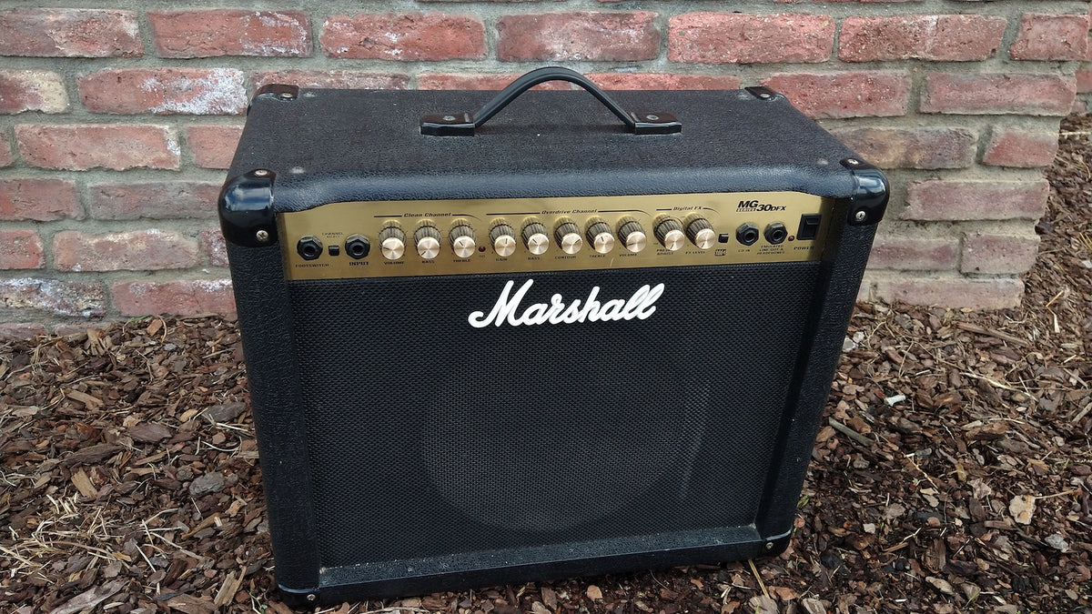 Marshall MG 30DFX