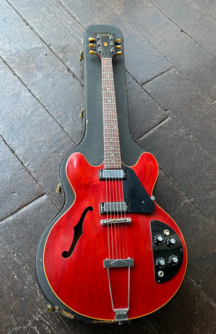 1972 Gibson ES-325 red finish with chrome hardware and black control plate. Rosewood fretbaord with black headstock