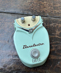 Danelectro Cool Cat Chorus chorus pedal with two control knobs and single button button foot switch