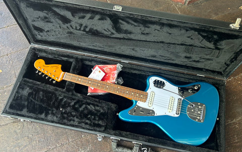 2018 Fender Jaguar Classic Series, Lacquer Lake Placid Blue