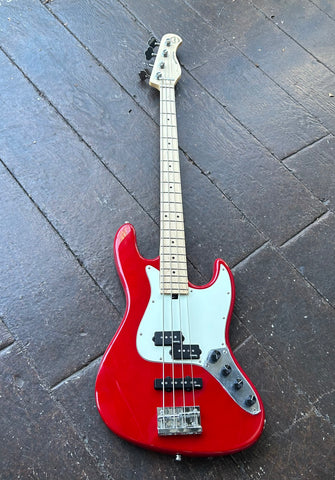 Sadowsky Metro Express PJ red bass, with white pick-guard and maple neck and headstock