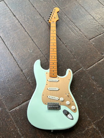 Squier 40th Anniversary Stratocaster Vintage Edition Electric Guitar Satin Sonic Blue, maple fretboard and headstock