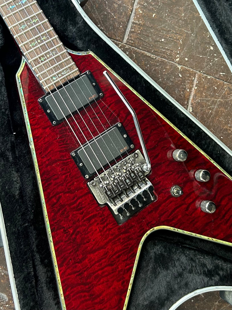 Schecter Diamond Series Hellraiser V – Moze Guitars