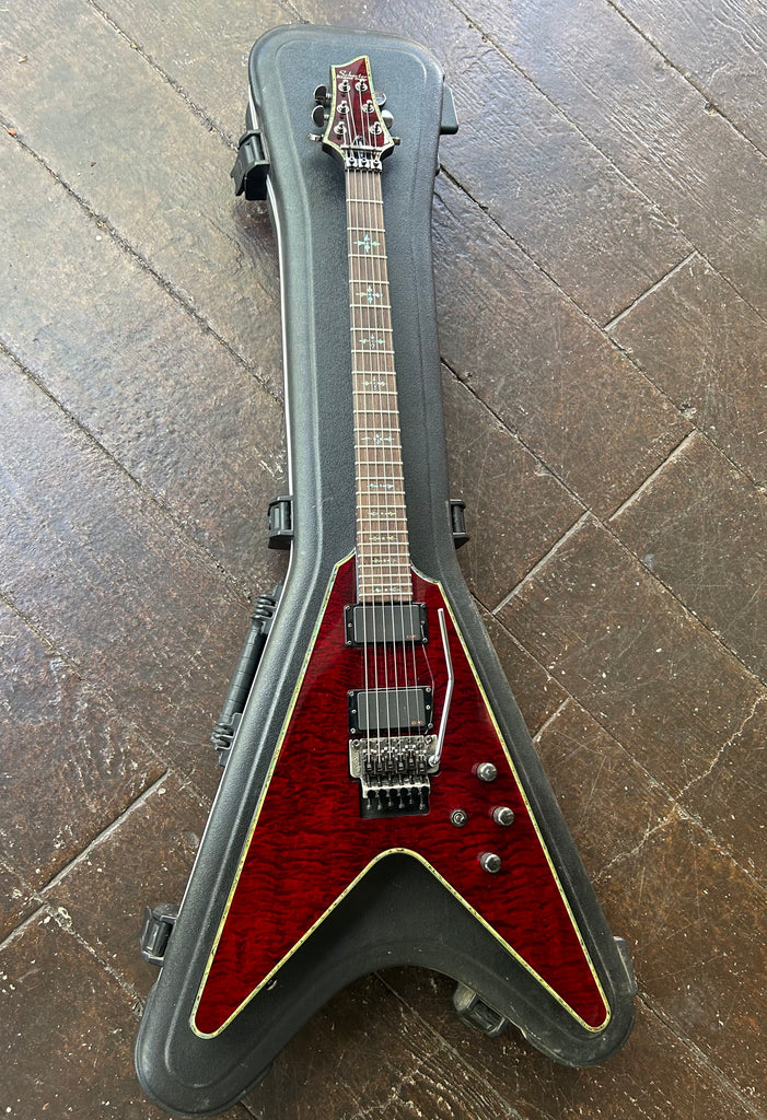 Schecter Diamond Series Hellraiser V – Moze Guitars