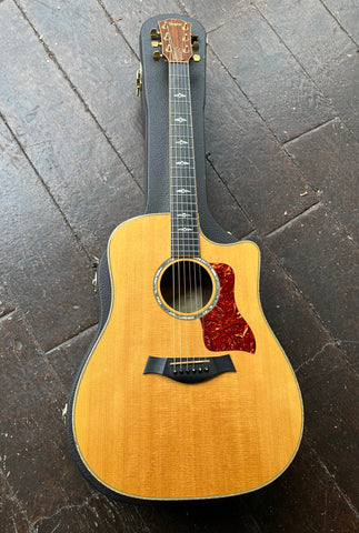 2008 Taylor 810ce, Spruce top
Rosewood back and sides, ebony fretboard with custom pearl inlays