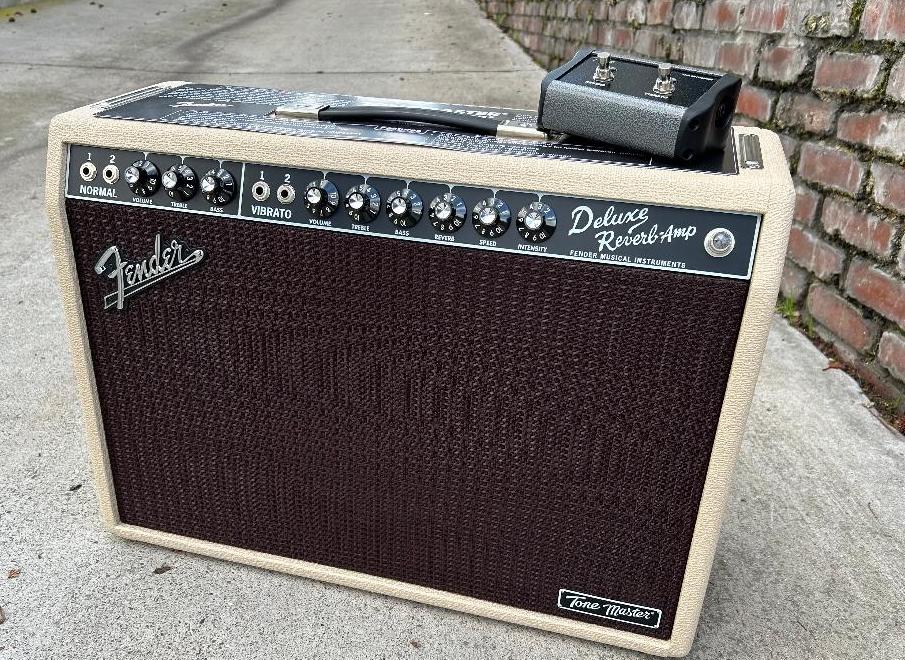 Fender Tone Master Deluxe Reverb Blonde – Moze Guitars