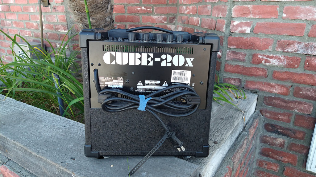 Roland CUBE-20X – Moze Guitars