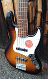 Squier 5 String Jazz Bass