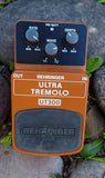 Behringer UT300 Ultra Tremolo